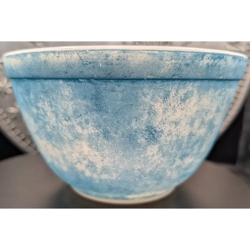 Pyrex 401 1.5 Pt Mixing Bowl – Light Blue Opal – Made in USA – Ovenware